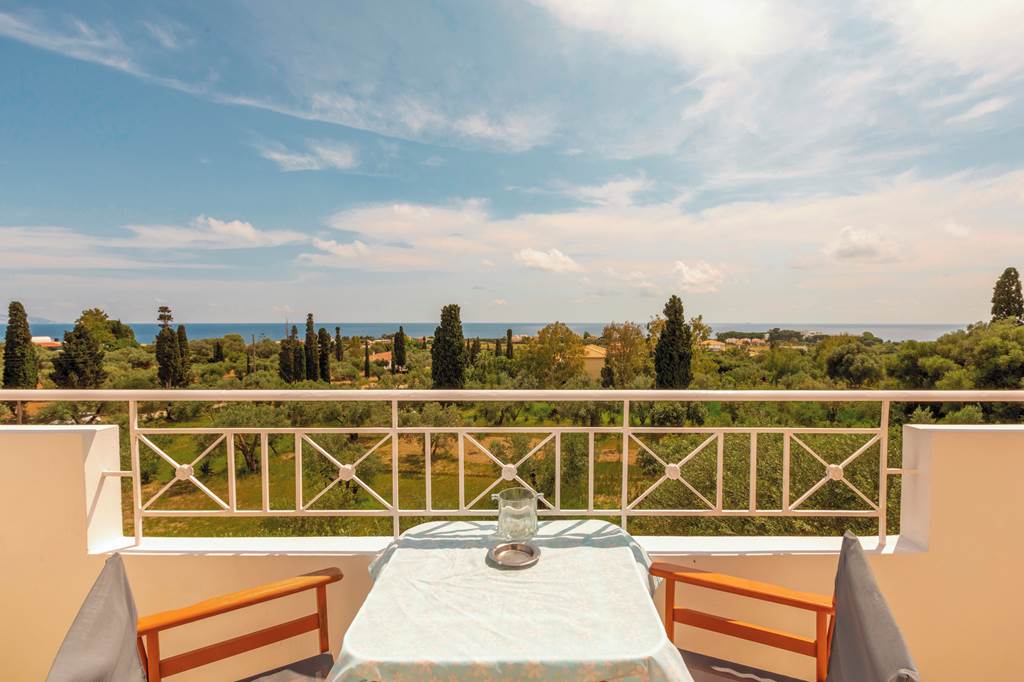 Helena Inn 3 *