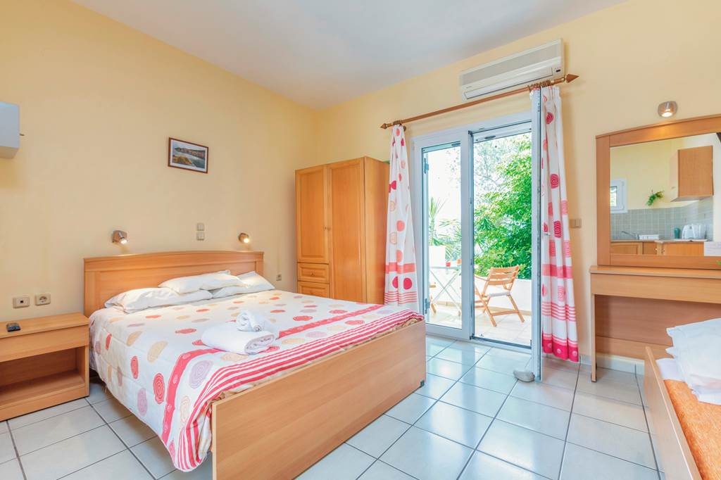 Helena Inn 3 *