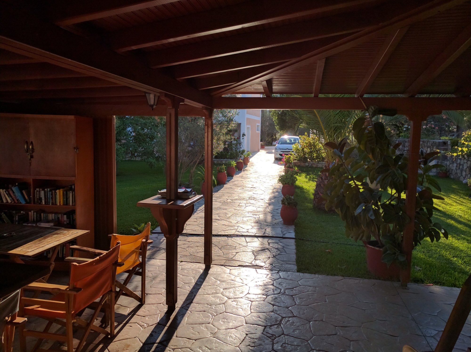 Helena Inn 3 *