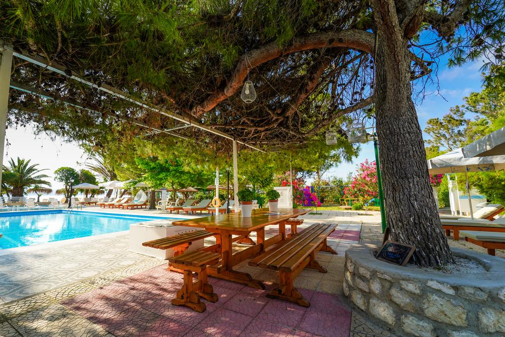 Hotel Summery 3 *