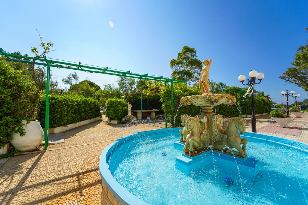 Hotel Summery 3 *