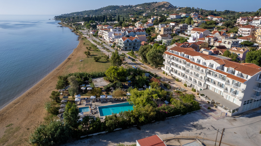 Hotel Summery 3 *