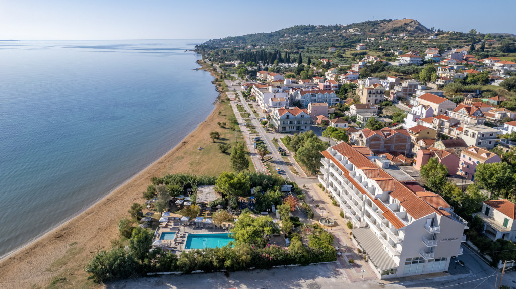 Hotel Summery 3 *