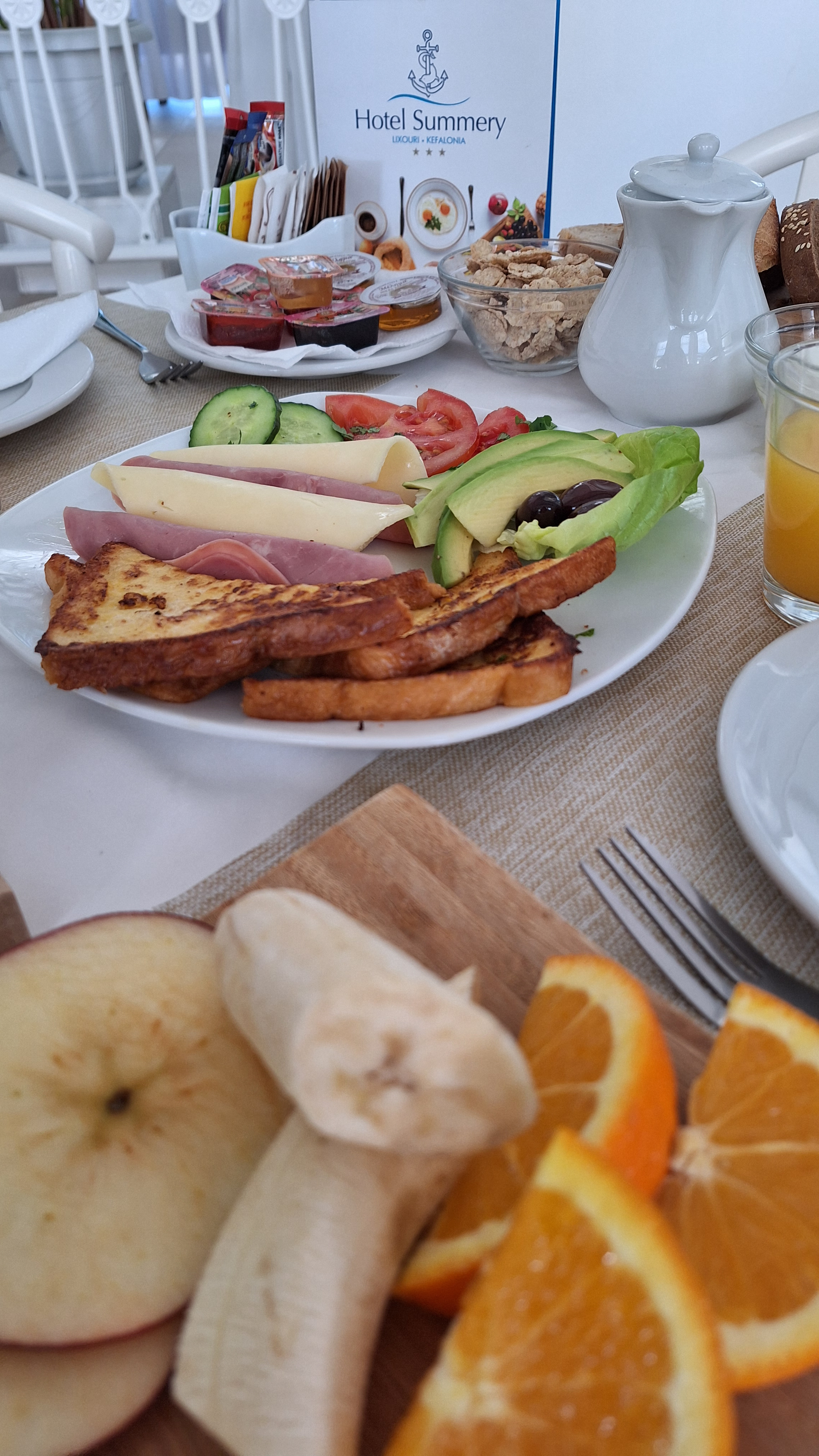 Hotel Summery 3 *
