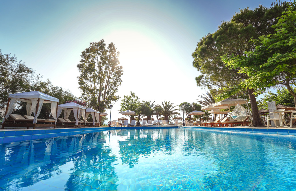 Hotel Summery 3 *