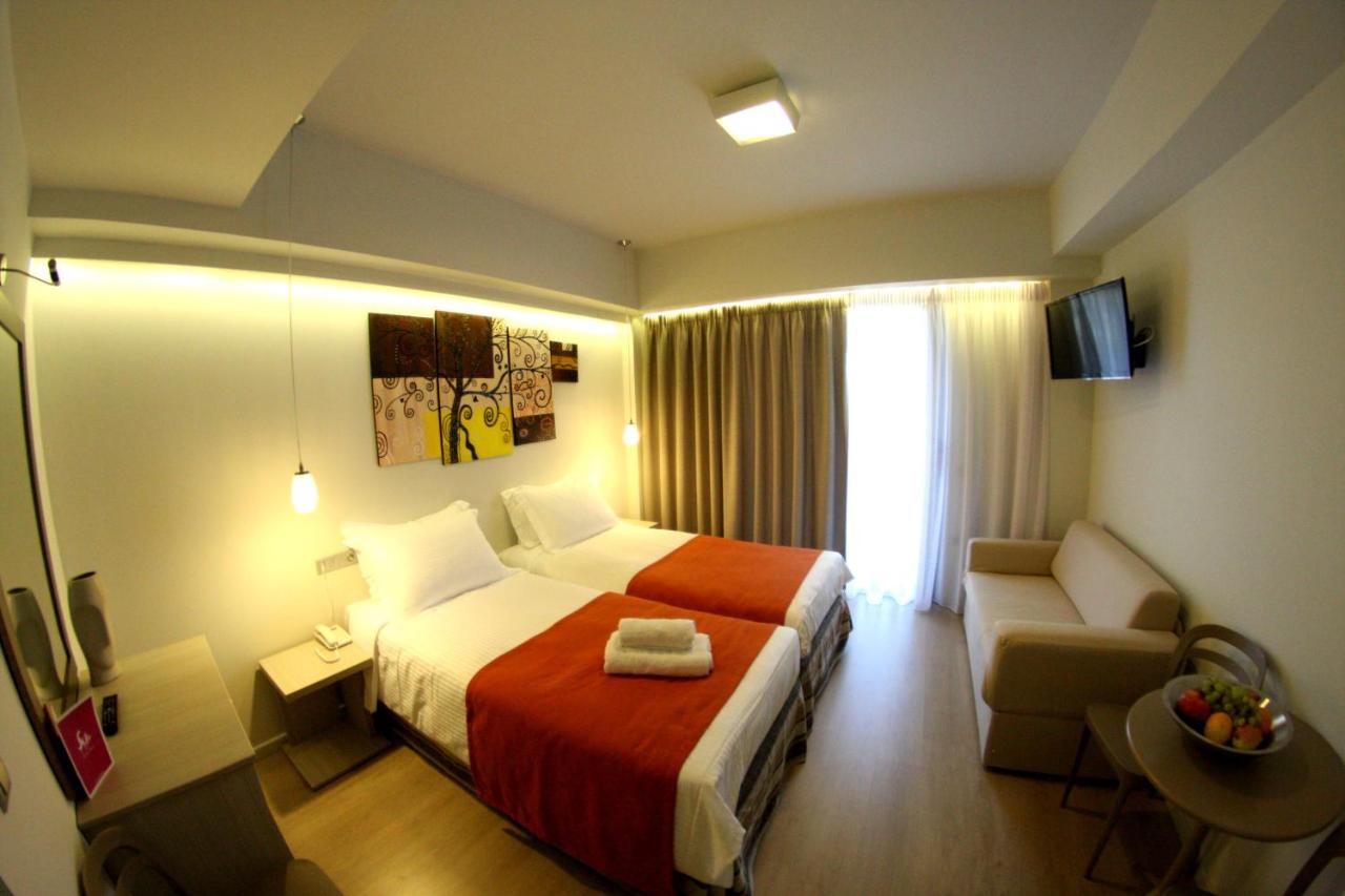 Aura Boutique Hotel 3 *