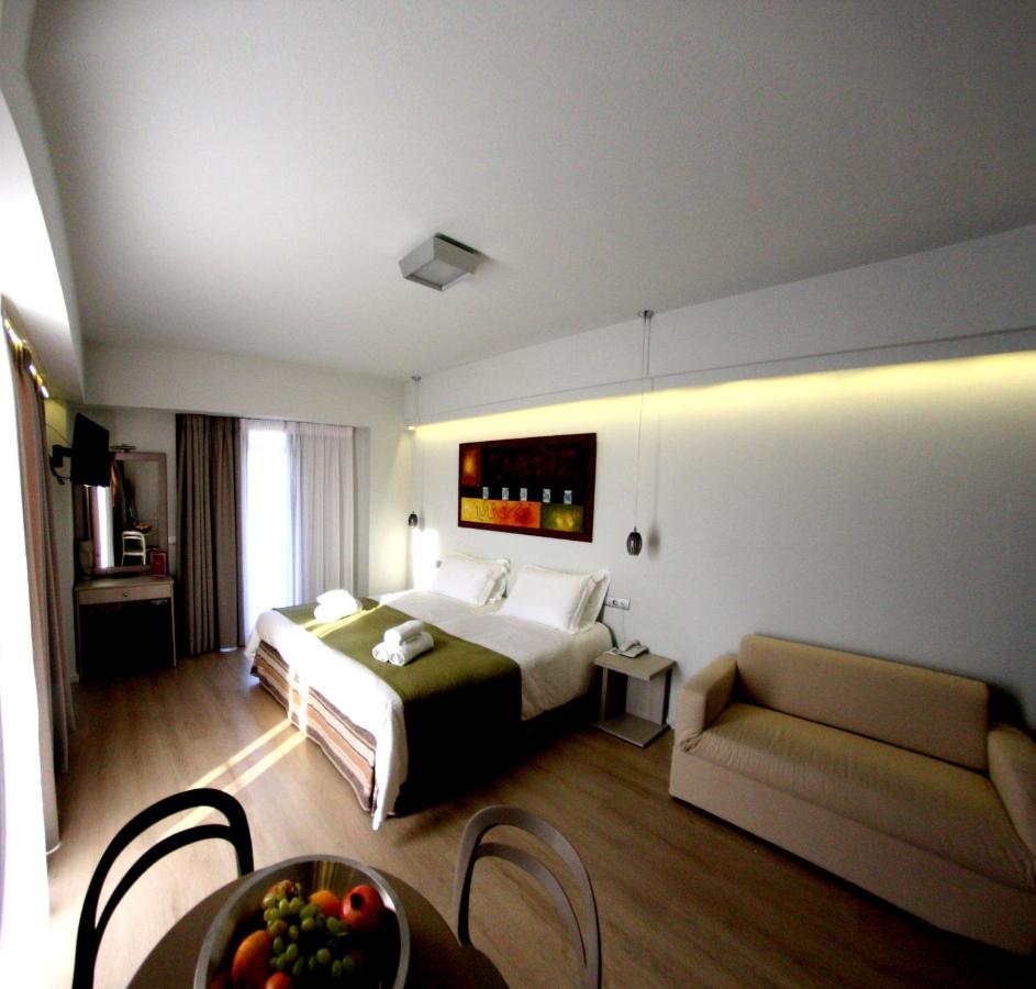 Aura Boutique Hotel 3 *