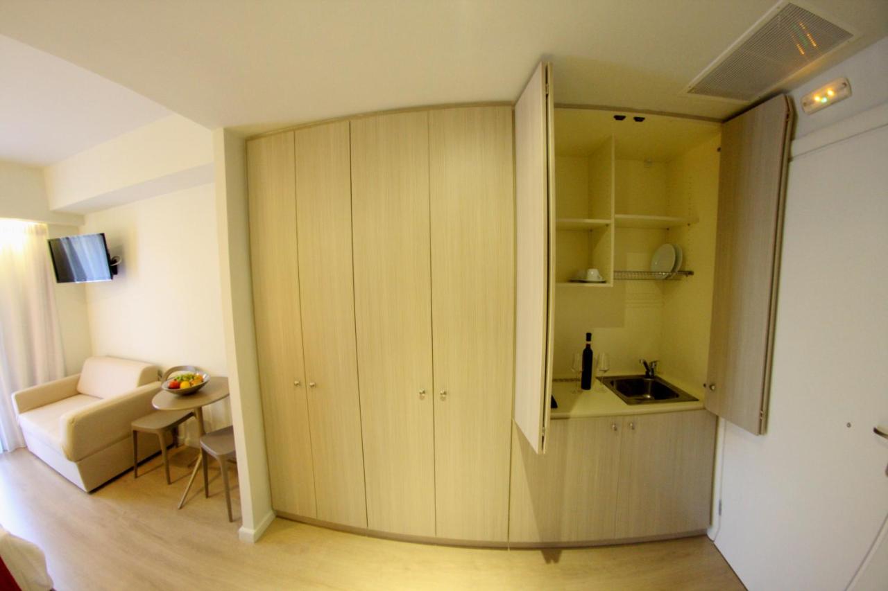 Aura Boutique Hotel 3 *