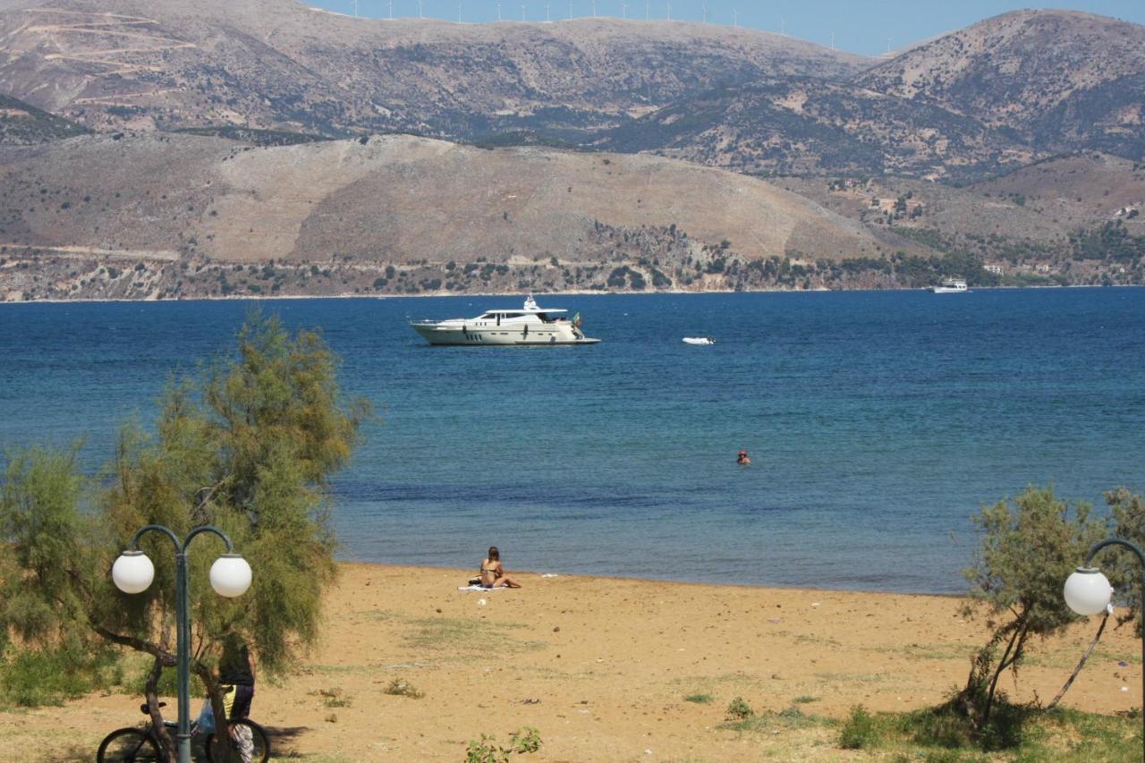 Aura Boutique Hotel 3 *