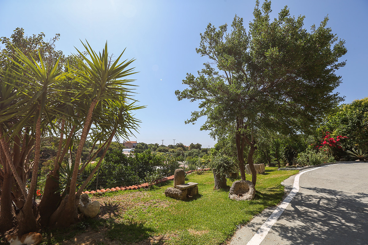 Pelagos Apartments 2 *