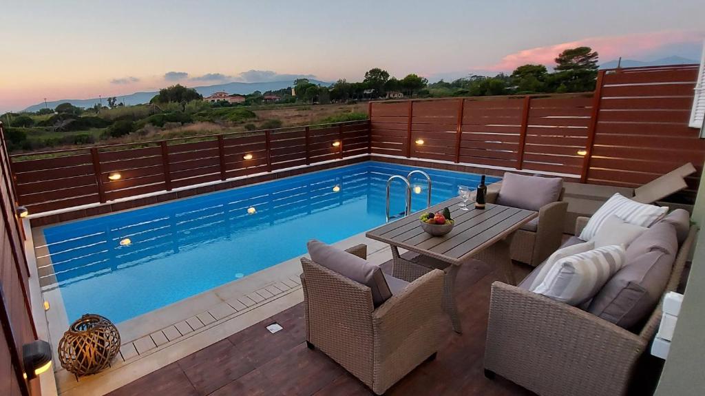Crystal Villas 3 *