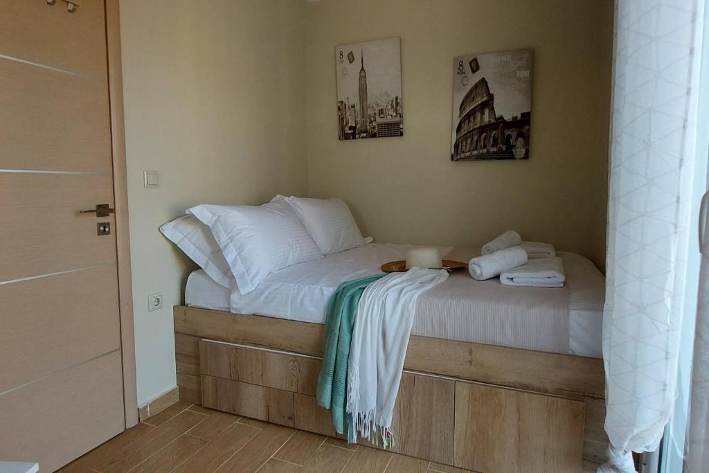 Crystal Villas 3 *