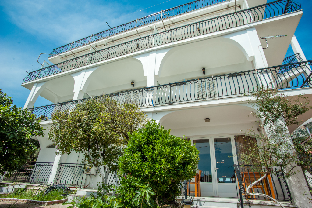 Madison Studios 3 *