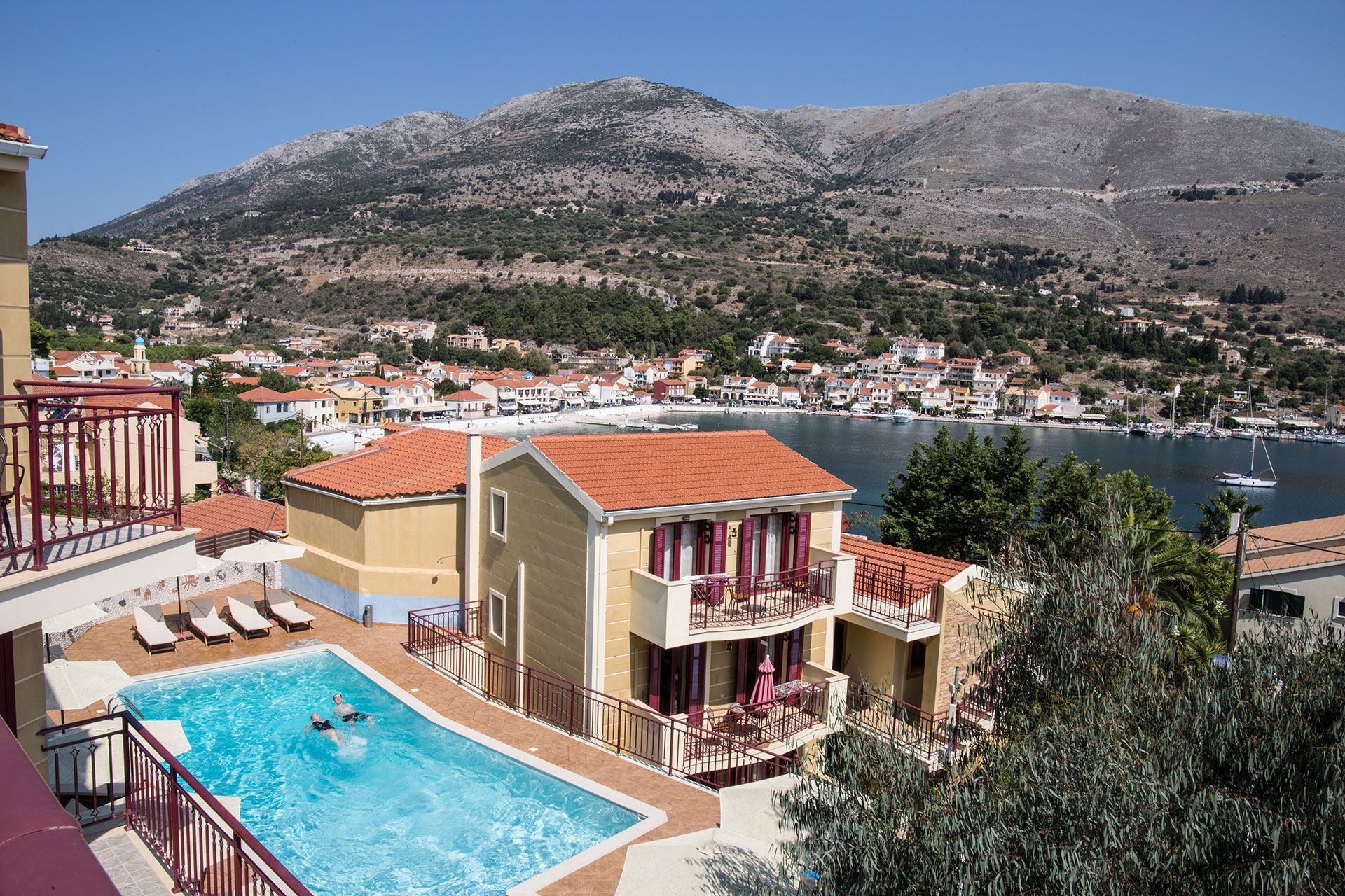Greka Ionian Suites & Villa 2 *
