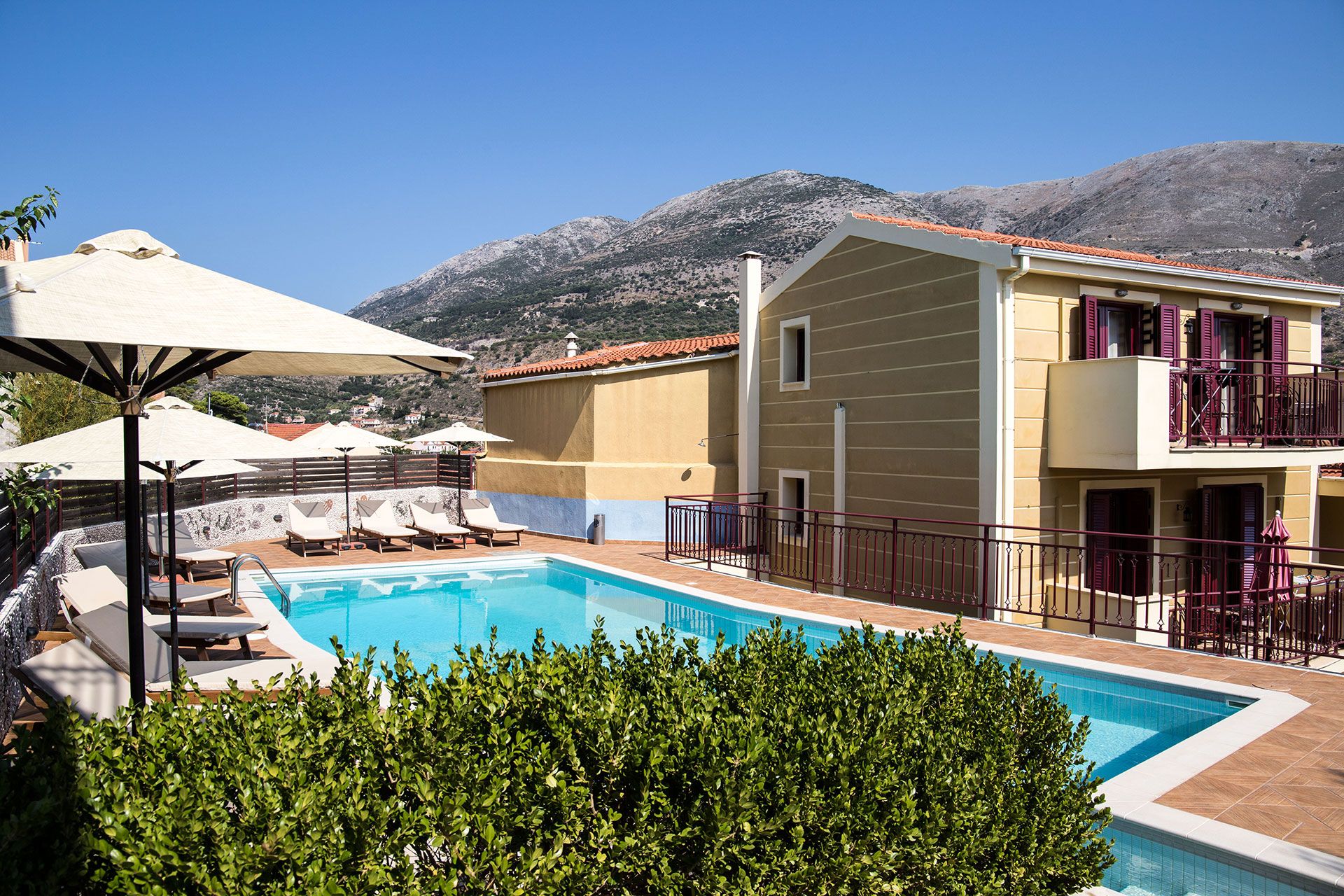 Greka Ionian Suites & Villa 2 *
