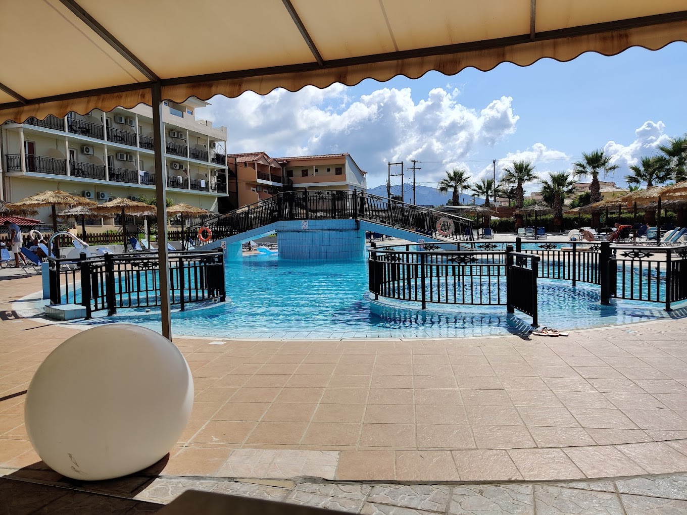 Hotel \