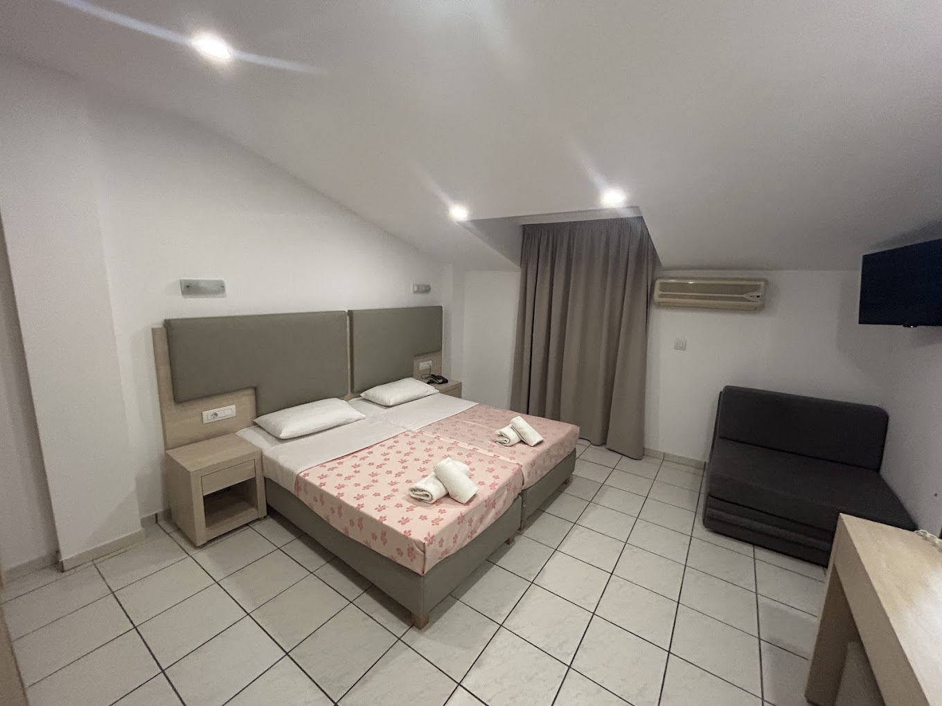 Hotel \