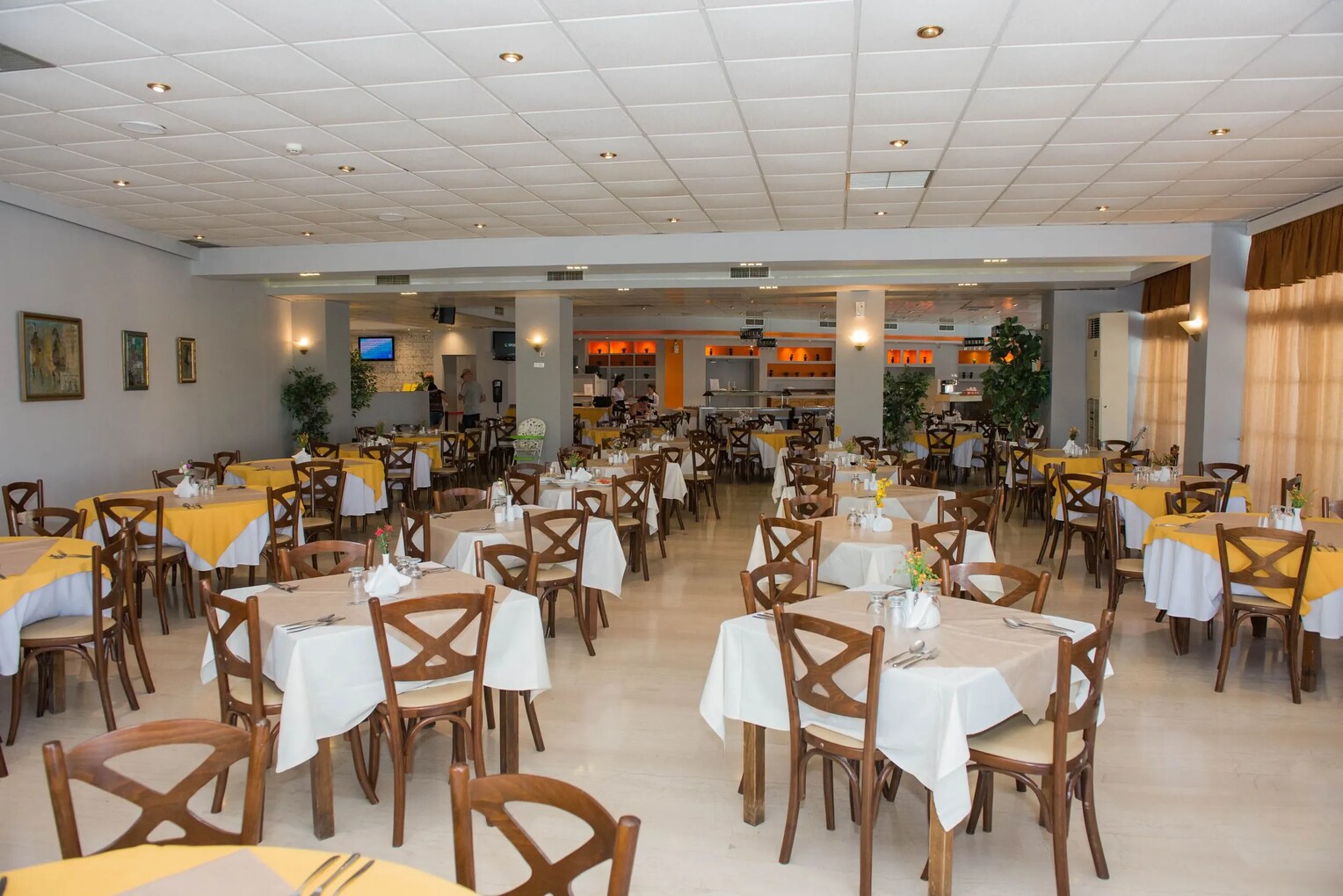 Hotel \
