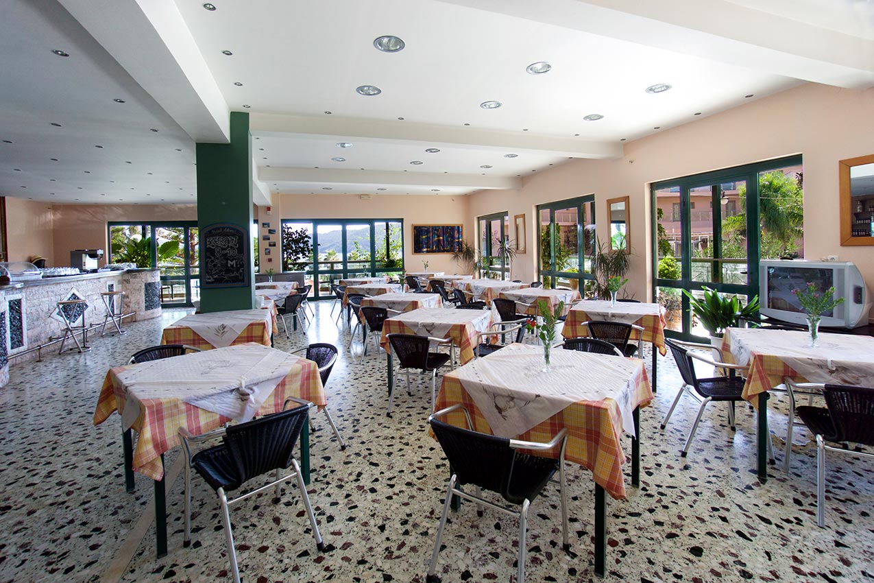 Hotel Athina 3 *