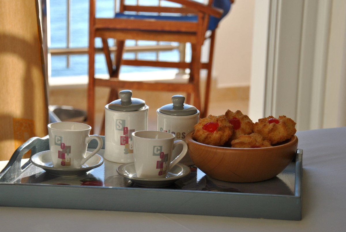 Kalypso Rooms 2 *