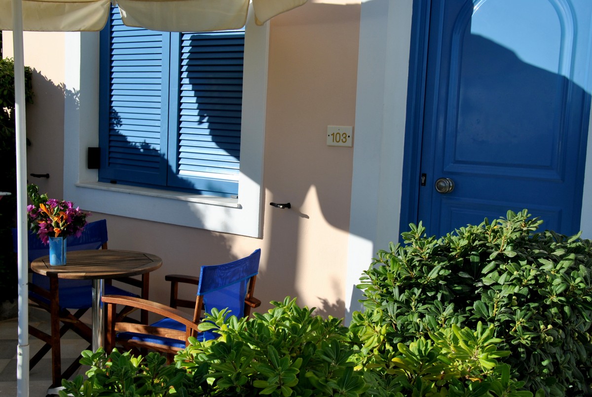 Kalypso Rooms 2 *