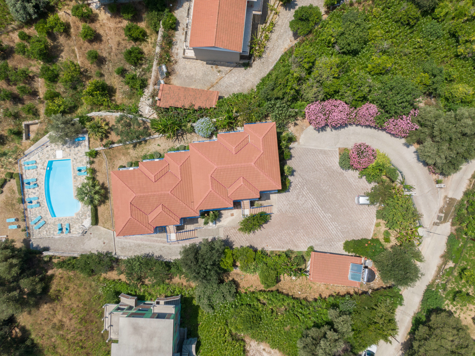 Milos Studios 2 *