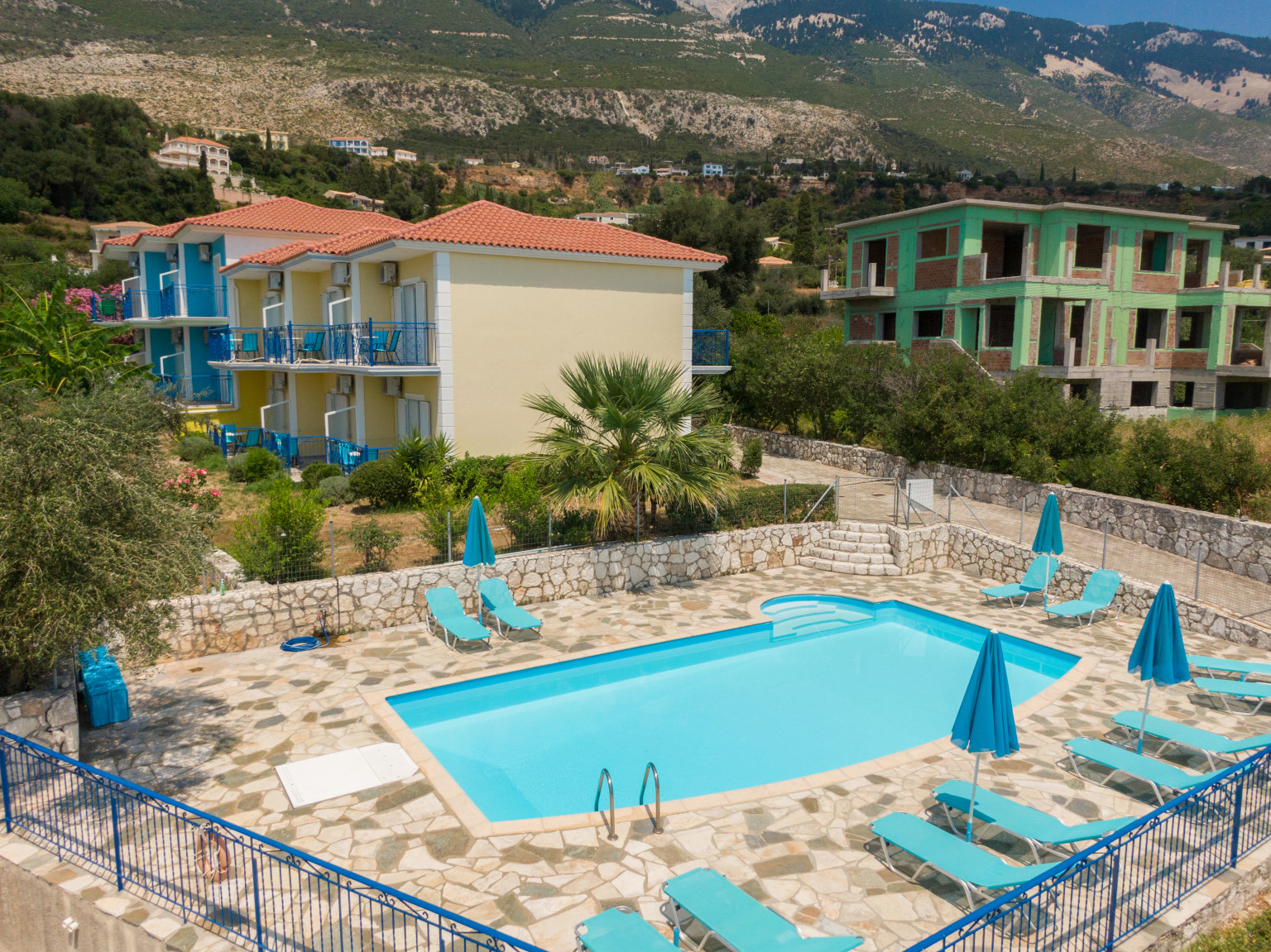 Milos Studios 2 *