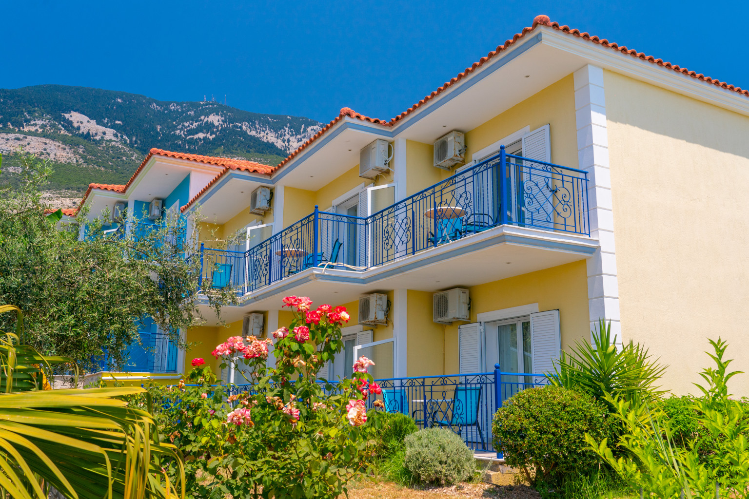Milos Studios 2 *