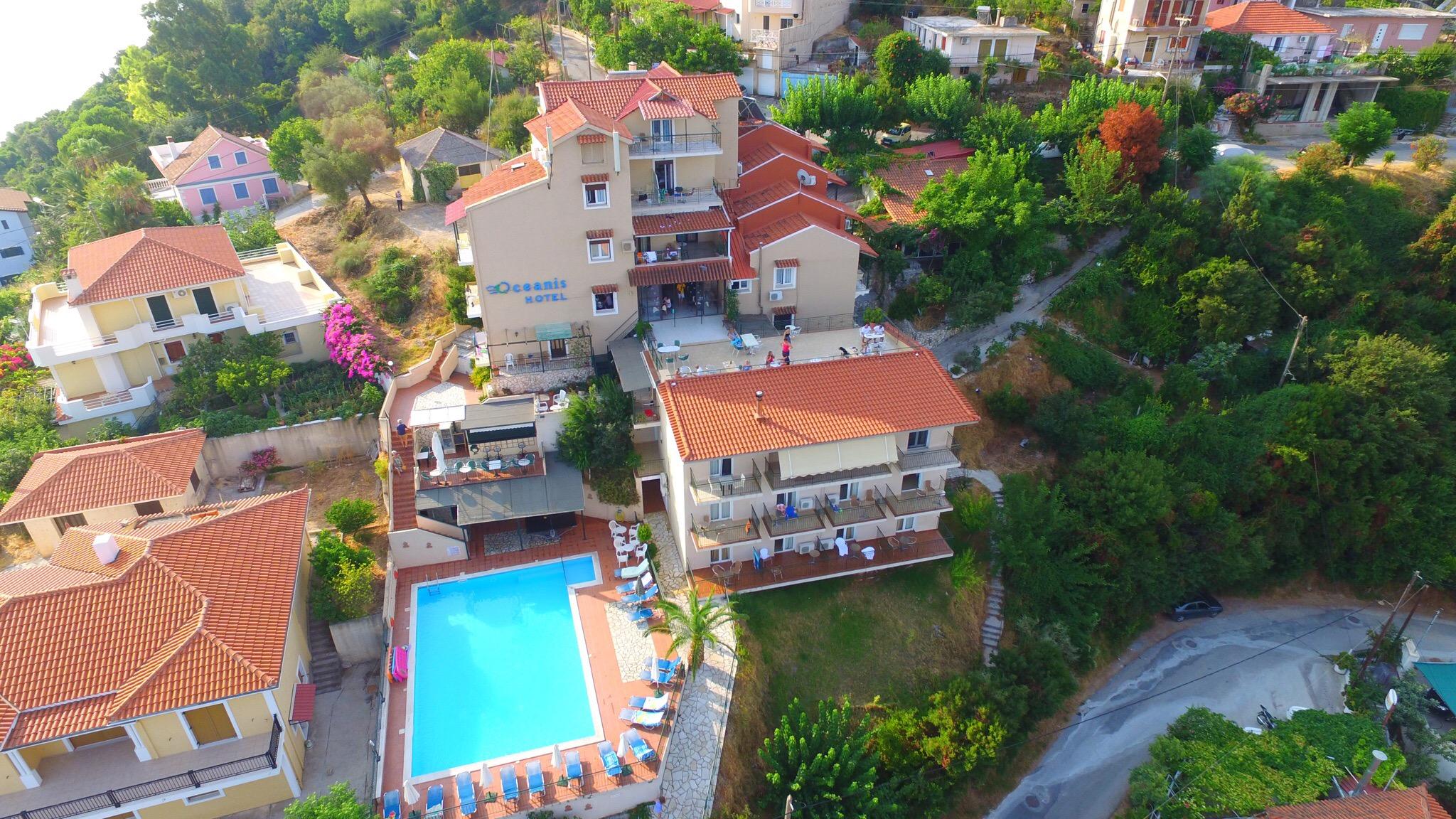 Oceanis Hotel 2 *