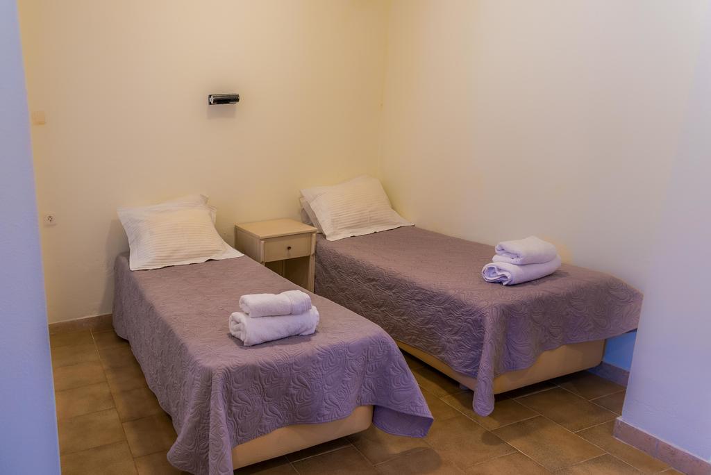 Sotiris Studios 2 *