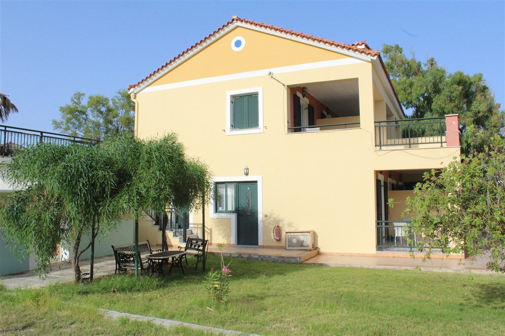 Xi Village Rooms & Apartments 3 *