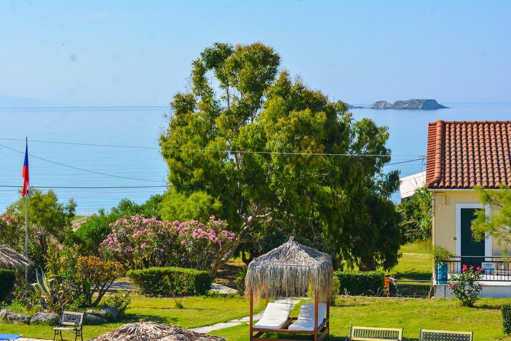 Xi Village Rooms & Apartments 3 *