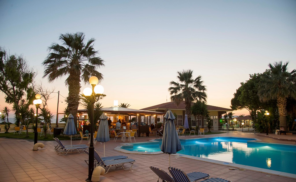 Ammes Hotel & Apartments 2 *