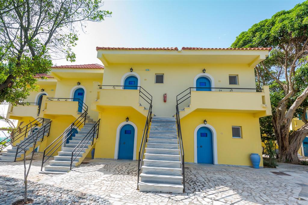 Ammes Hotel & Apartments 2 *
